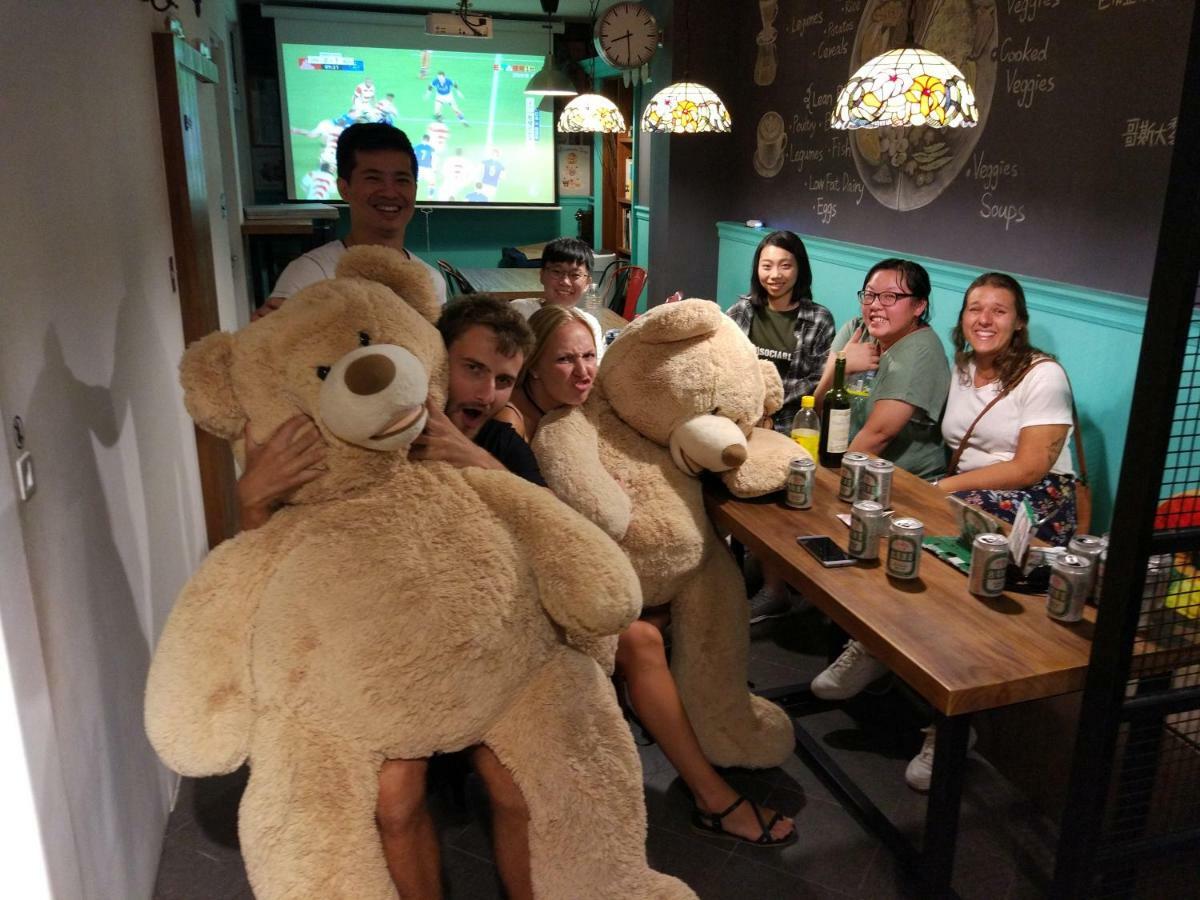 Mydeer Backpacker Pansiyon Tainan Dış mekan fotoğraf